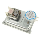 Moteur et ventilateur avec support