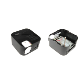 Boîtier de commande noir avec carte électronique